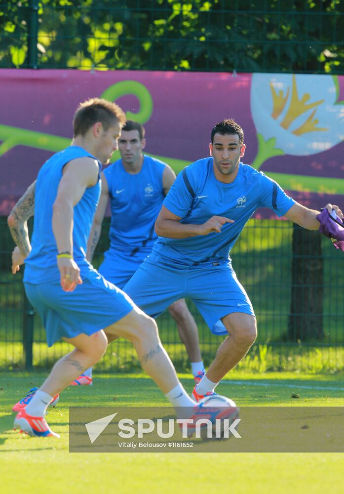 Football. Euro 2012. Spain and France teams training