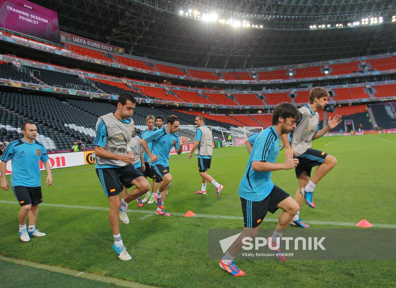 Football. Euro 2012. Spain and France teams training