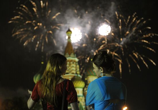 Moscow school graduates take part in final bell celebrations