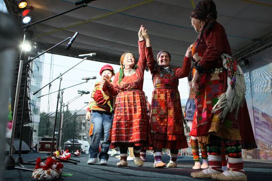 Buranovskiye Babushki ethno-pop band performs in Novosibirsk