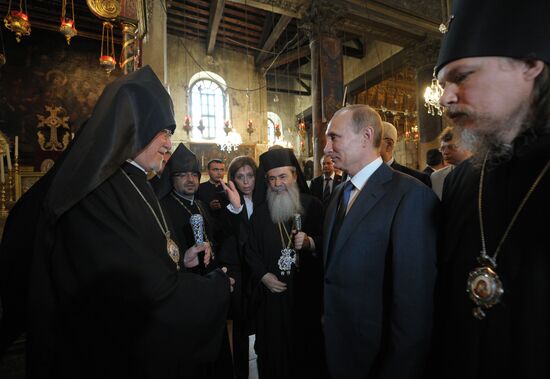 Russian President Vladimir Putin visits Palestine