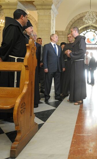 Russian President Vladimir Putin visits Palestine