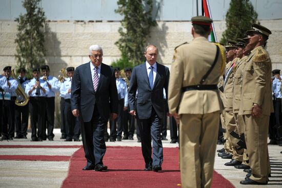 Russian President Vladimir Putin visits Palestine
