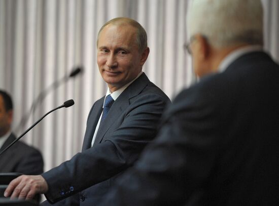 Vladimir Putin visits Palestinian territories