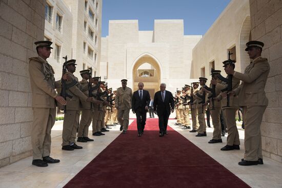 Vladimir Putin visits Palestine