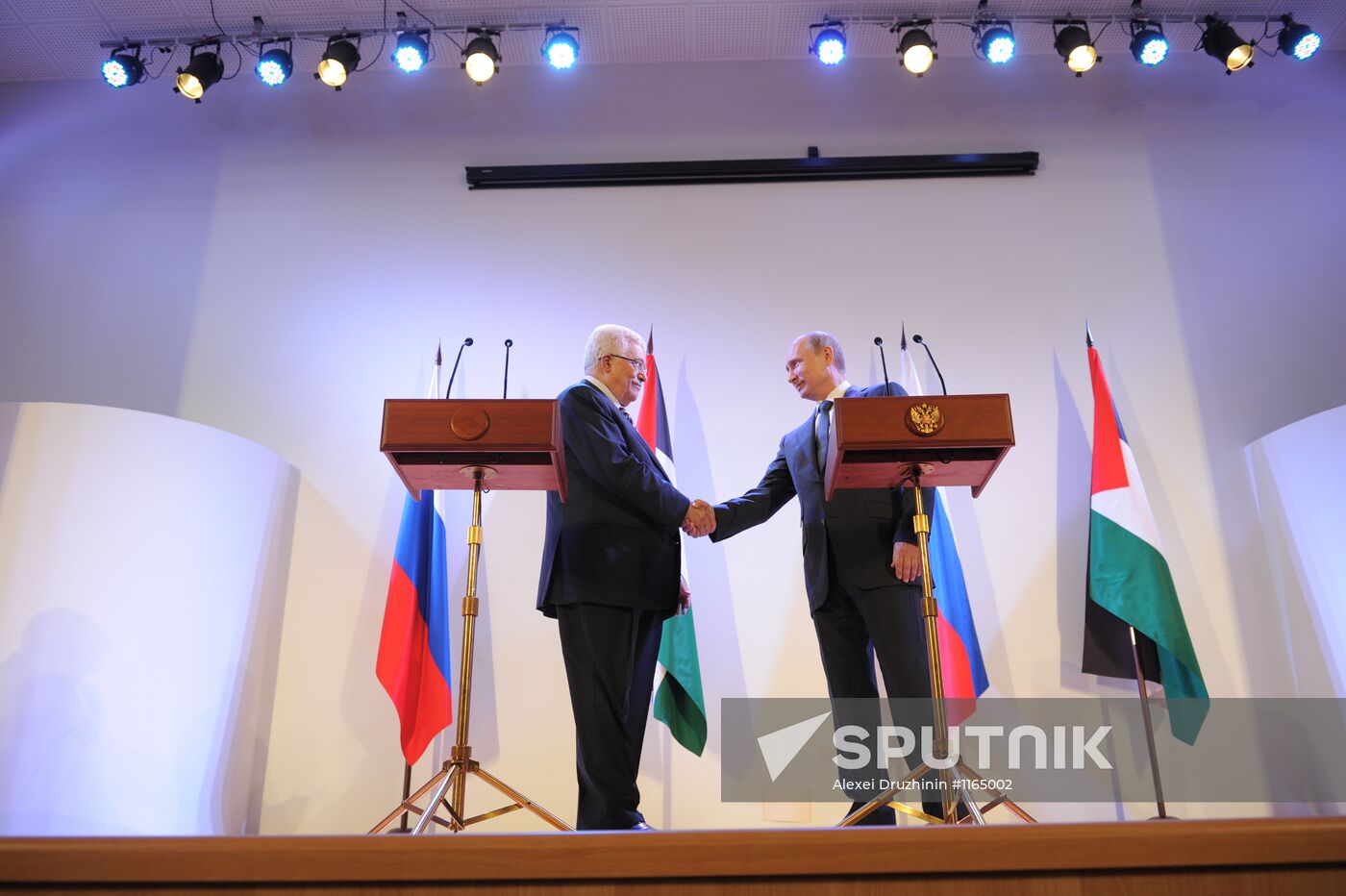Vladimir Putin visits Palestine