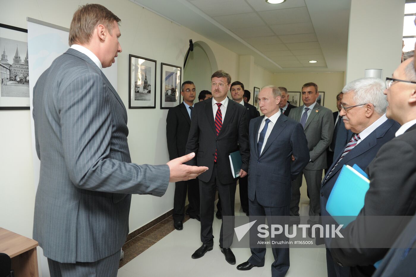 Vladimir Putin visits Palestine