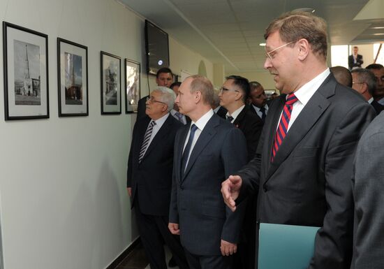 Vladimir Putin visits Palestine