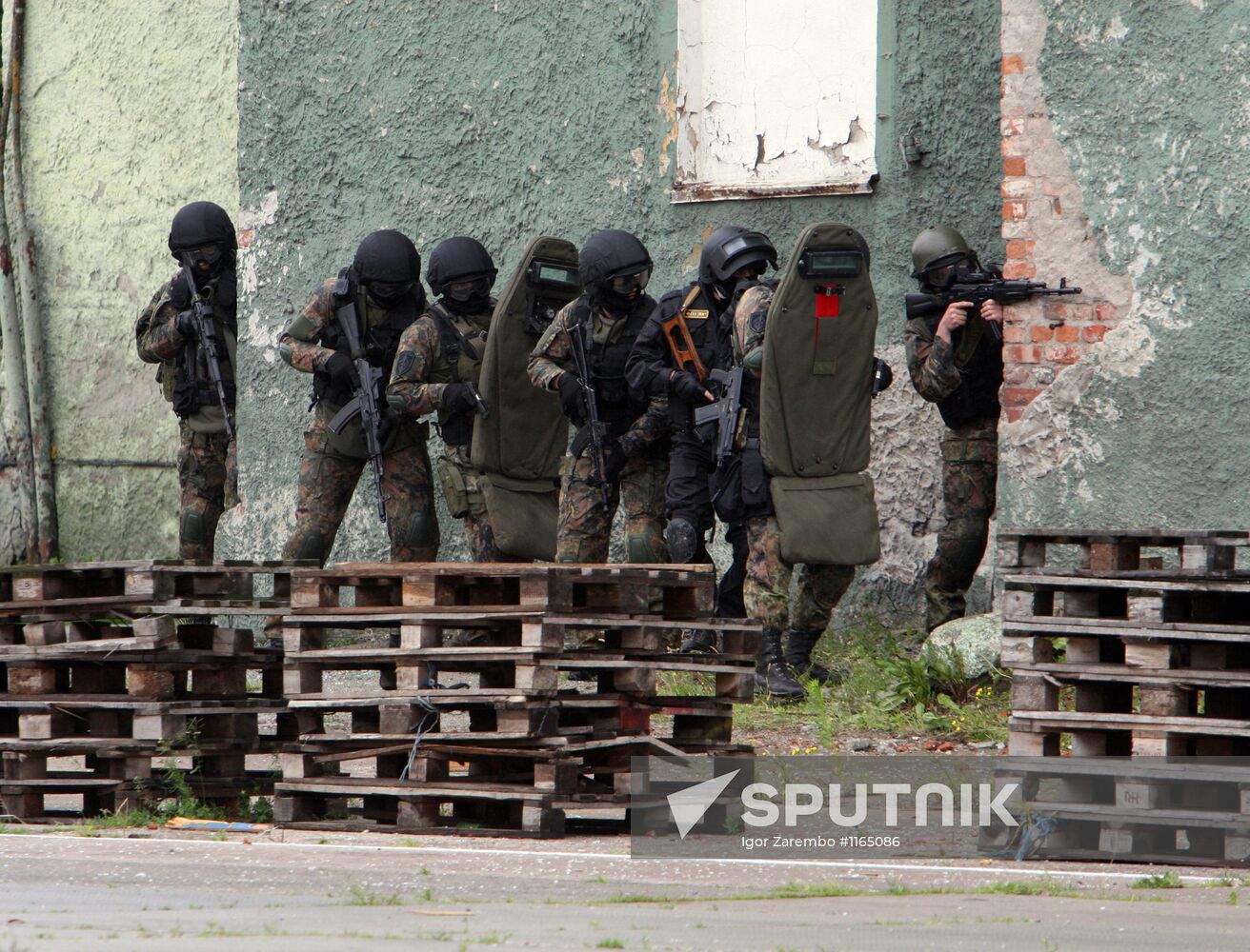 Anti-terrorism exercises in Kaliningrad seaport