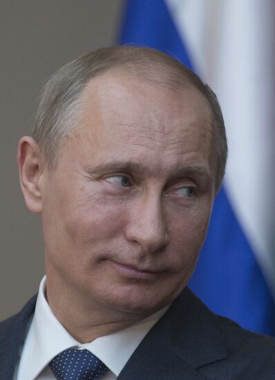 V.Putin visits Palestinian territories