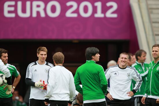 UEFA Euro 2012. German, Italian teams hold training sessions