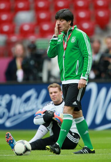 UEFA Euro 2012. German, Italian teams hold training sessions