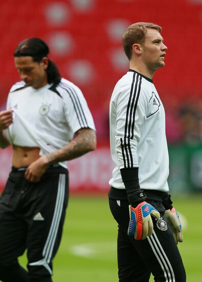 UEFA Euro 2012. German, Italian teams hold training sessions