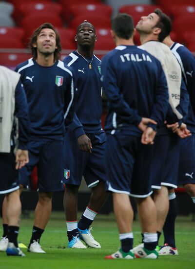 UEFA Euro 2012. German, Italian teams hold training sessions