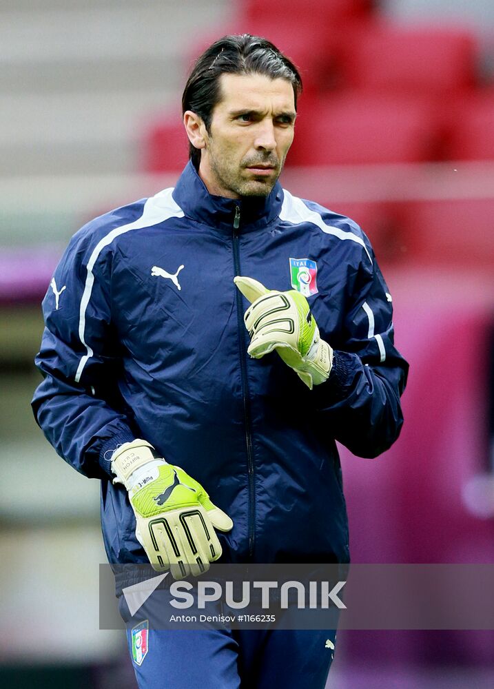 UEFA Euro 2012. Team training of Germany and Italy