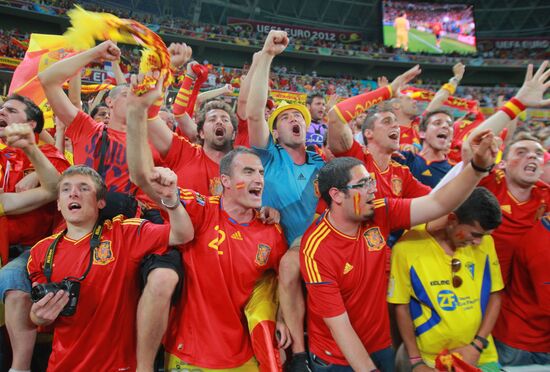 UEFA Euro 2012. Portugal vs. Spain
