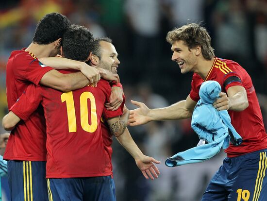 UEFA Football 2012. Portugal vs. Spain