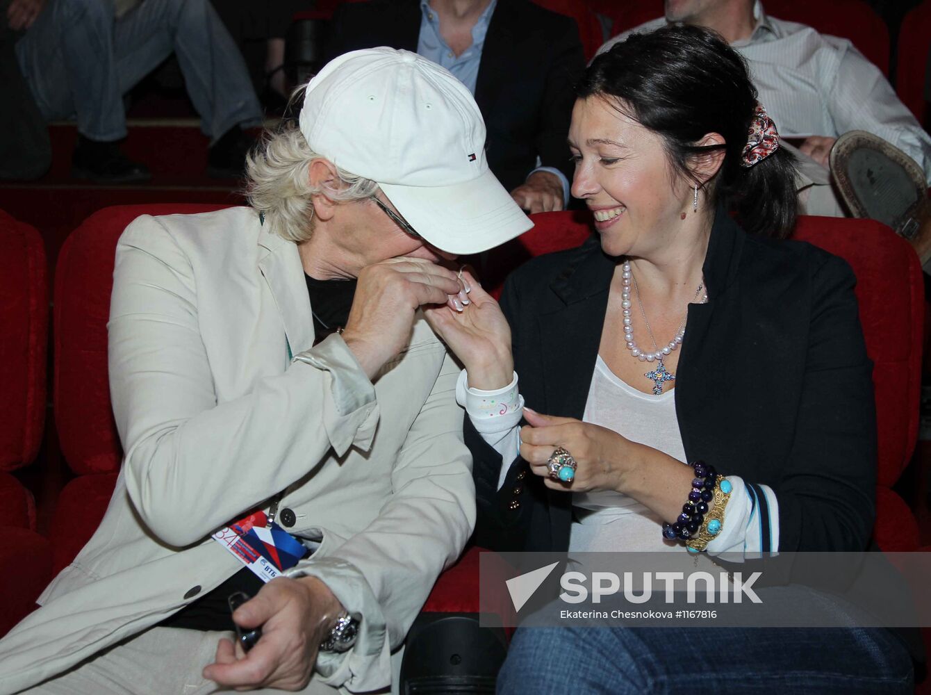 Rezo Gigineishvili's film Love With Accent premiers in Moscow