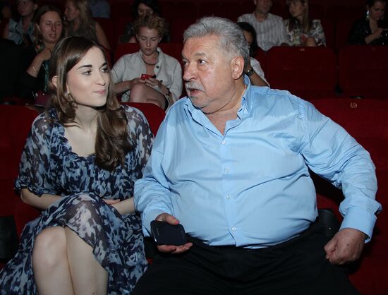 Rezo Gigineishvili's film Love With Accent premiers in Moscow