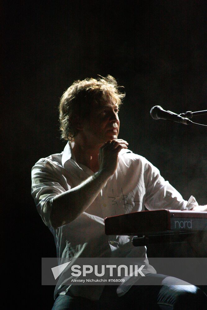Fools Garden band performs live in Moscow