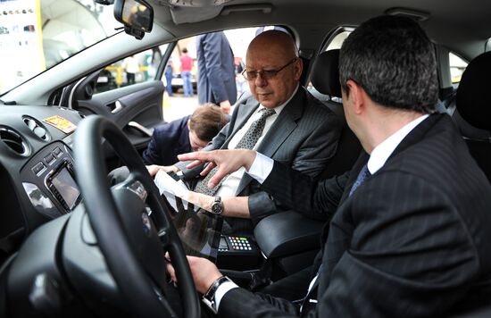 New concept of city taxi service presented