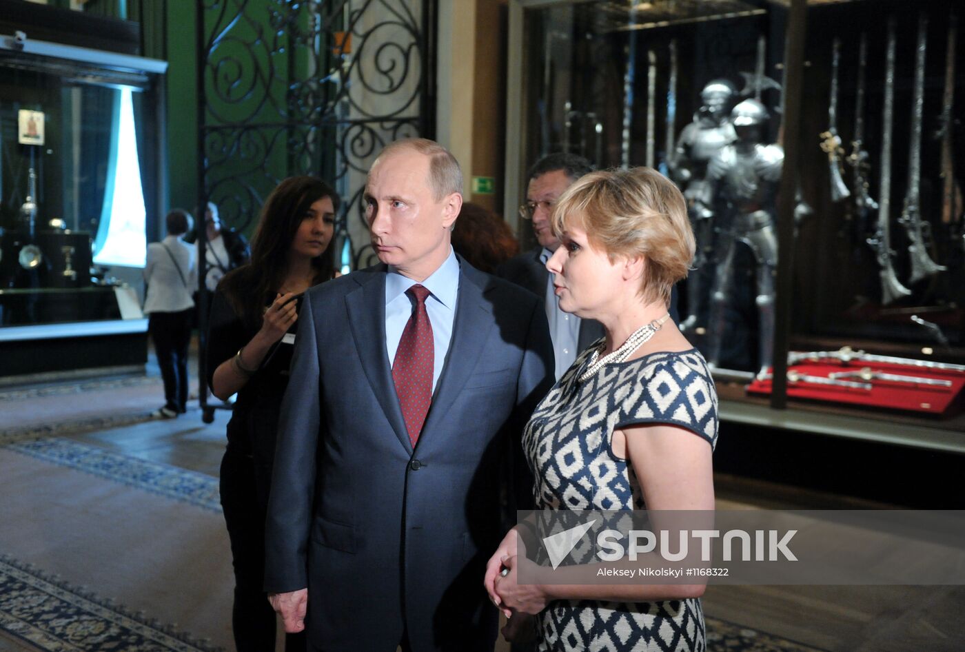 Vladimir Putin visits Moscow Kremlin museum reserve