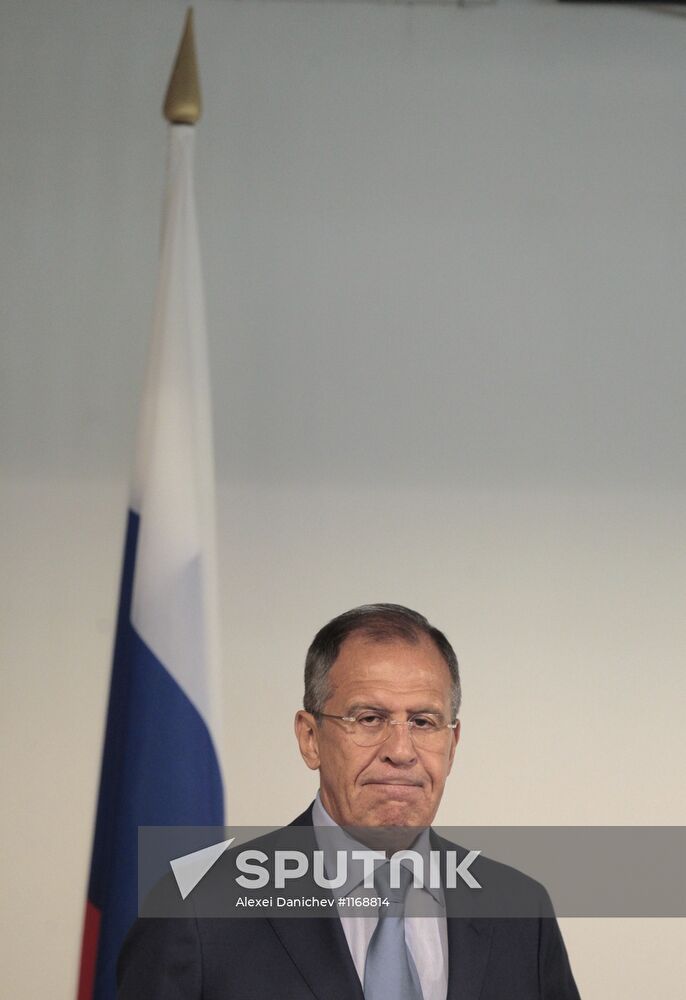 Sergei Lavrov and Hillary Clinton hold talks in St. Petersburg