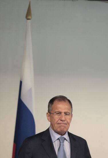 Sergei Lavrov and Hillary Clinton hold talks in St. Petersburg