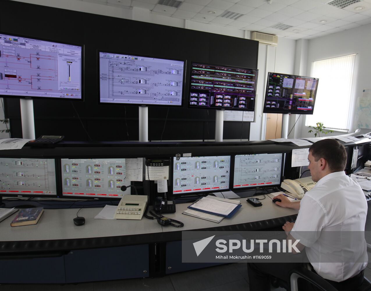Work of Vysotsk-Lukoil-II distribution and transshipment complex