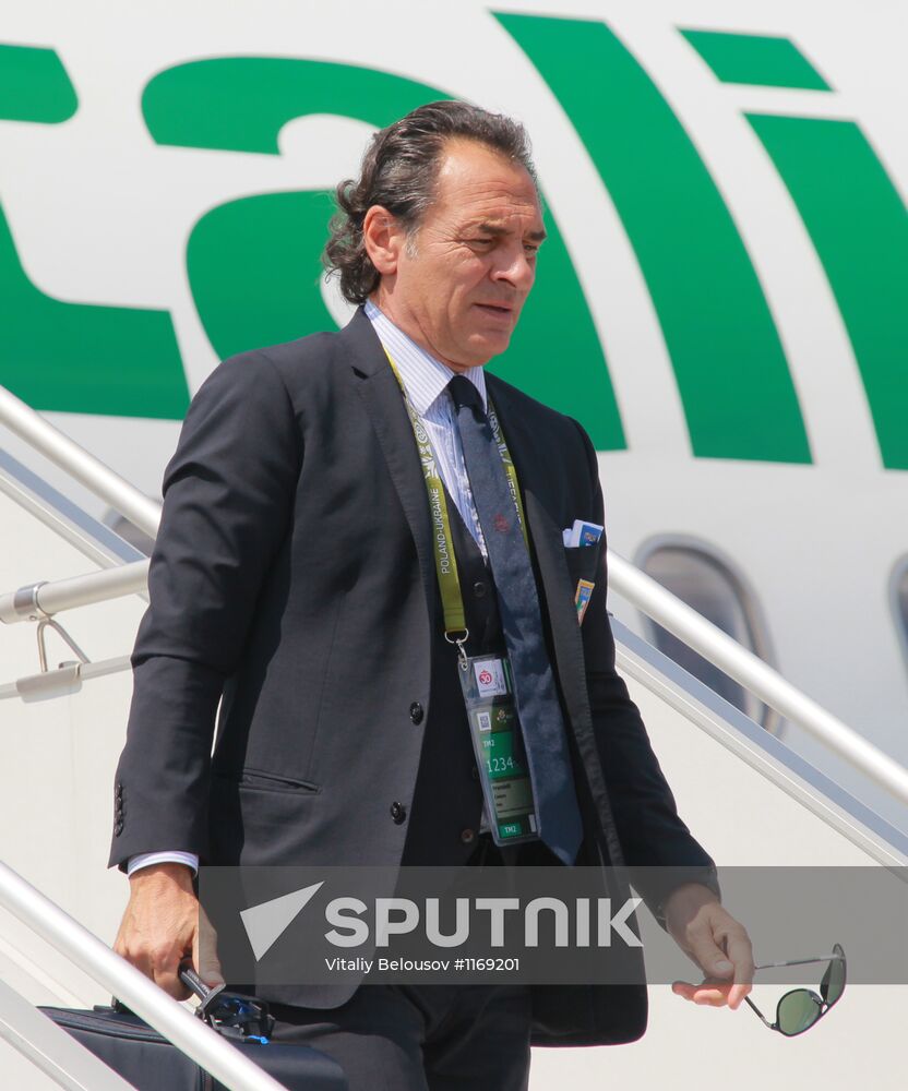 UEFA Euro 2012. Italy's squad arrives in Kiev