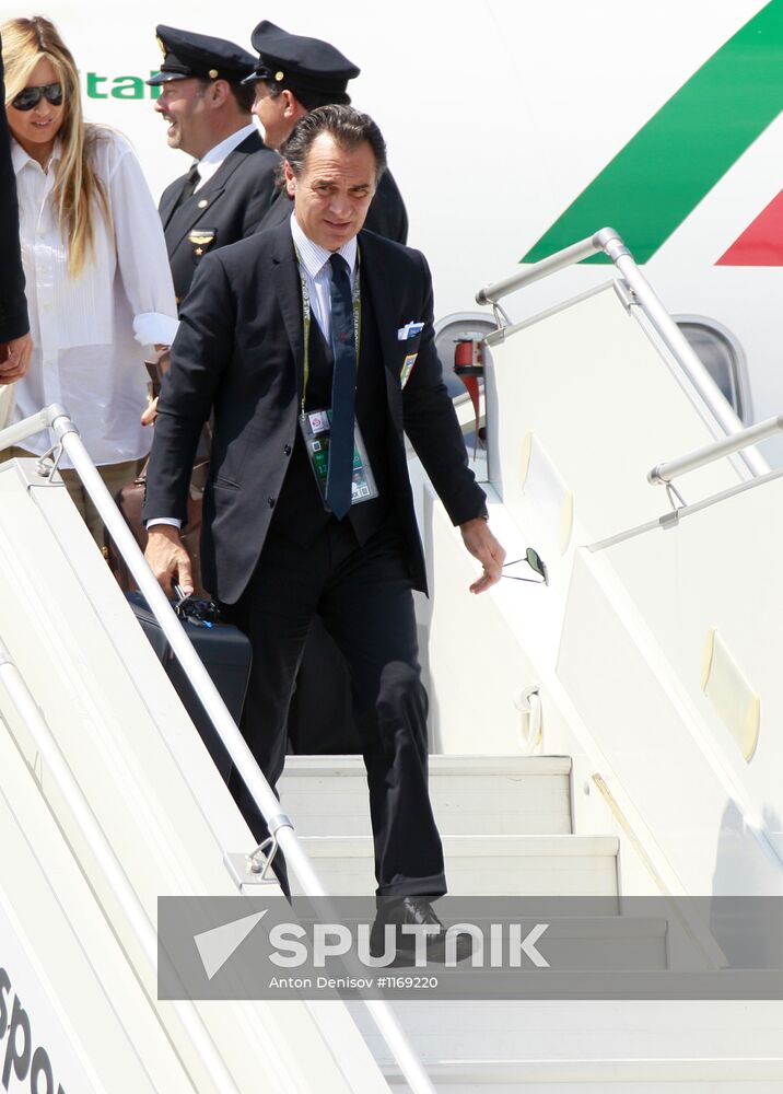 UEFA Euro 2012. Italy's squad arrives in Kiev