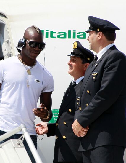 UEFA Euro 2012. Italy's squad arrives in Kiev