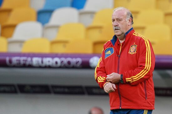 UEFA Euro 2012. Italy, Spain teams hold training