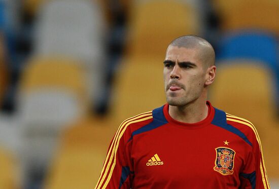 UEFA Euro 2012. Italy, Spain teams hold training