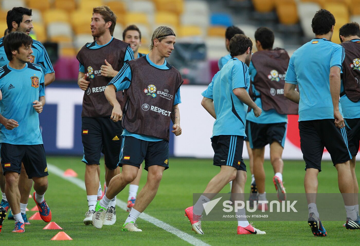 UEFA Euro 2012. Training of Italian and Spanish teams