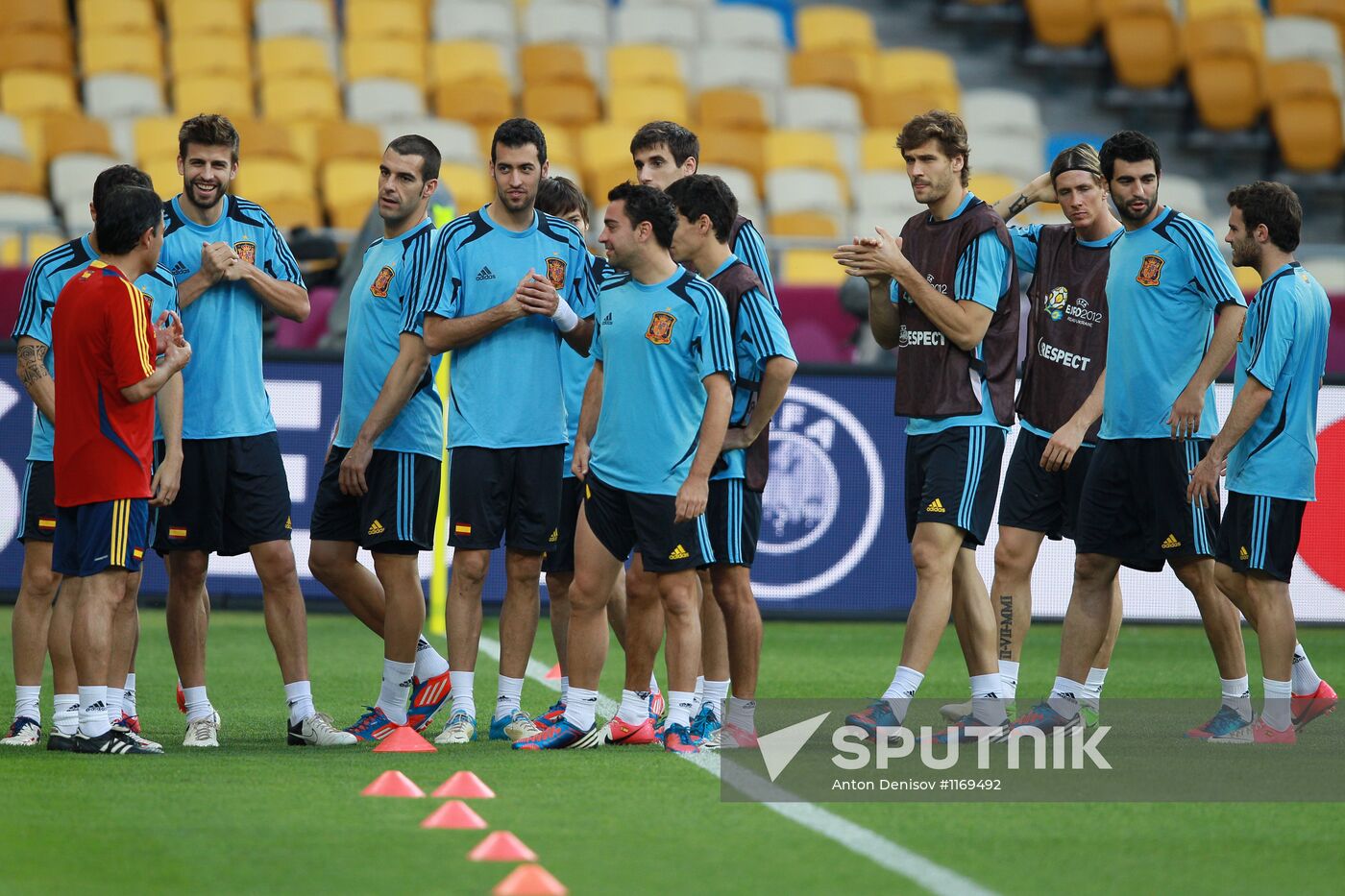 UEFA Euro 2012. Training of Italian and Spanish teams