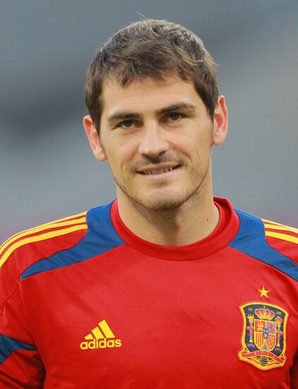 UEFA Euro 2012. Training of Italian and Spanish teams