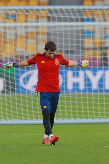 UEFA Euro 2012. Training of Italian and Spanish teams