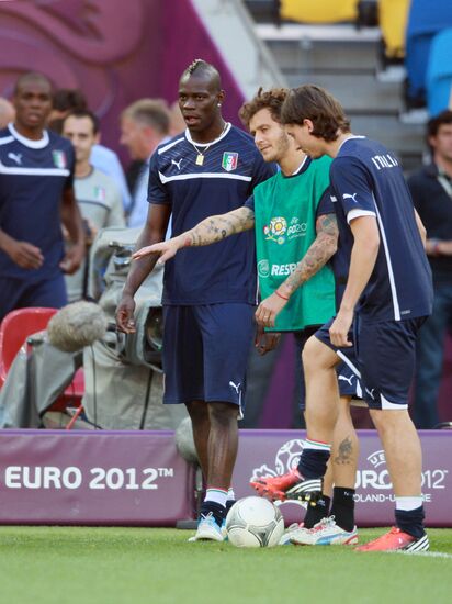 UEFA Euro 2012. Training of Italian and German teams