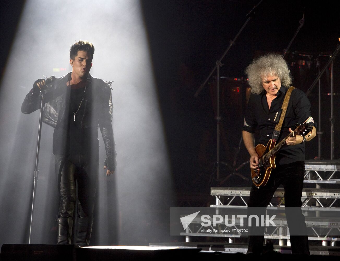 Queen and Adam Lambert give charity concert in Kiev