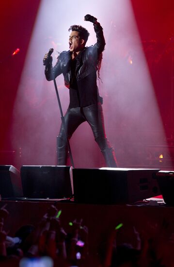 Queen and Adam Lambert give charity concert in Kiev