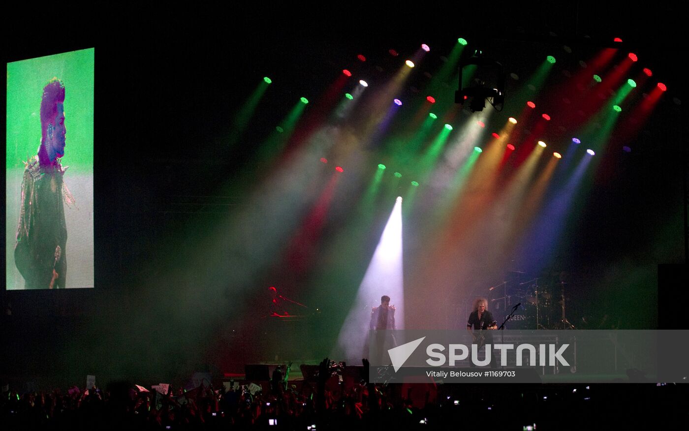 Queen and Adam Lambert give charity concert in Kiev