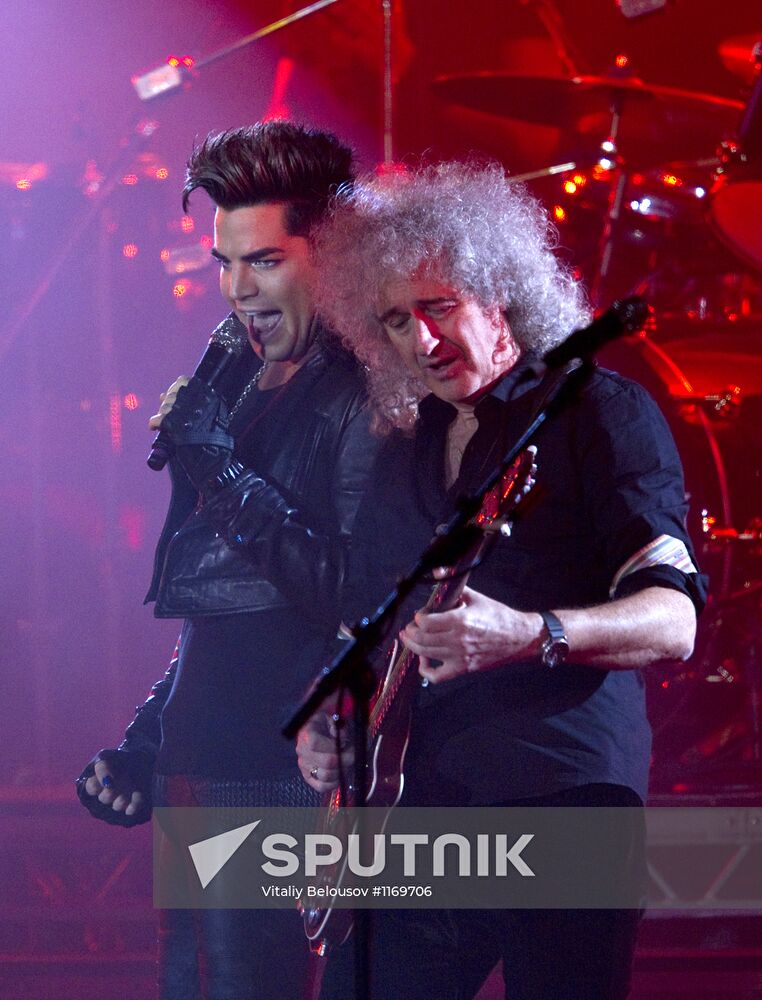 Queen and Adam Lambert give charity concert in Kiev