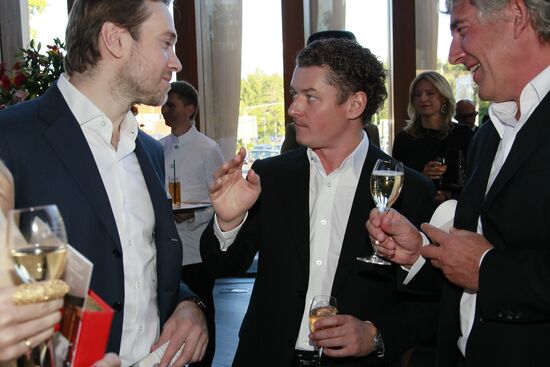 Gala dinner and charitable auction Bazar Heart Dinner