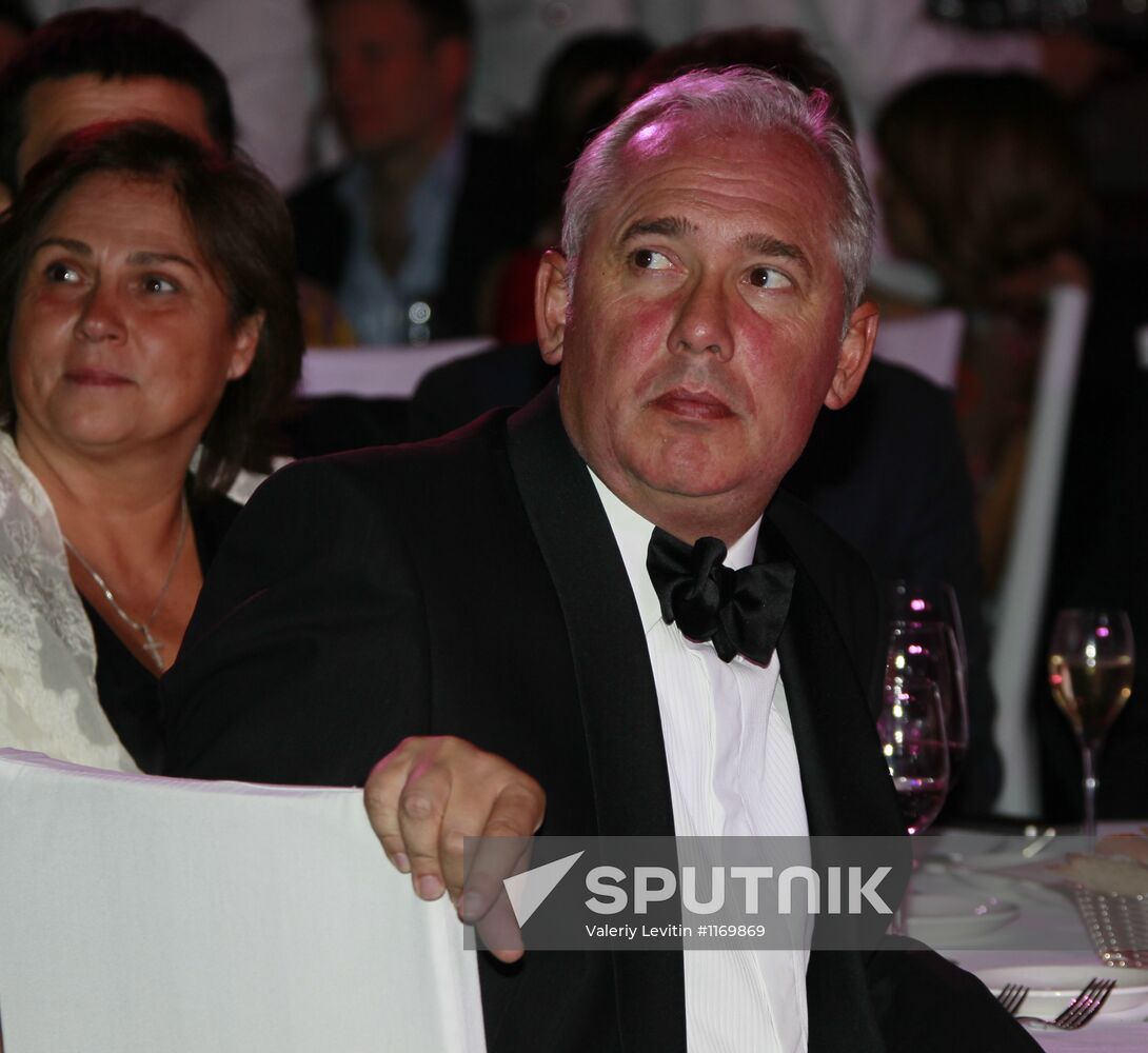 Gala dinner and charitable auction Bazar Heart Dinner
