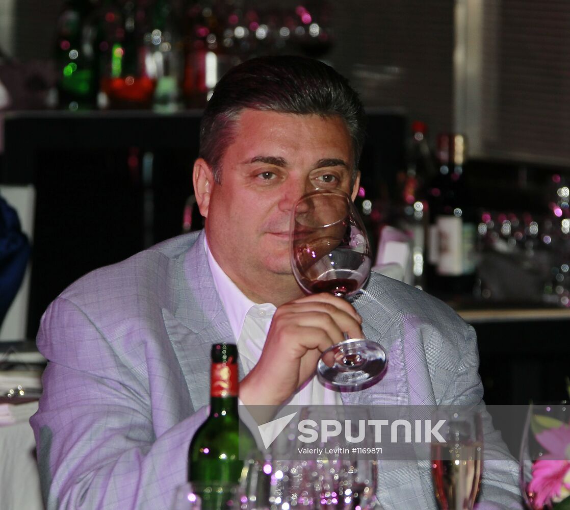 Gala dinner and charitable auction Bazar Heart Dinner