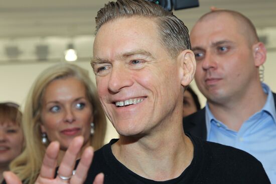 "Bryan Adams. Exposed" photo exhibition opens in Moscow