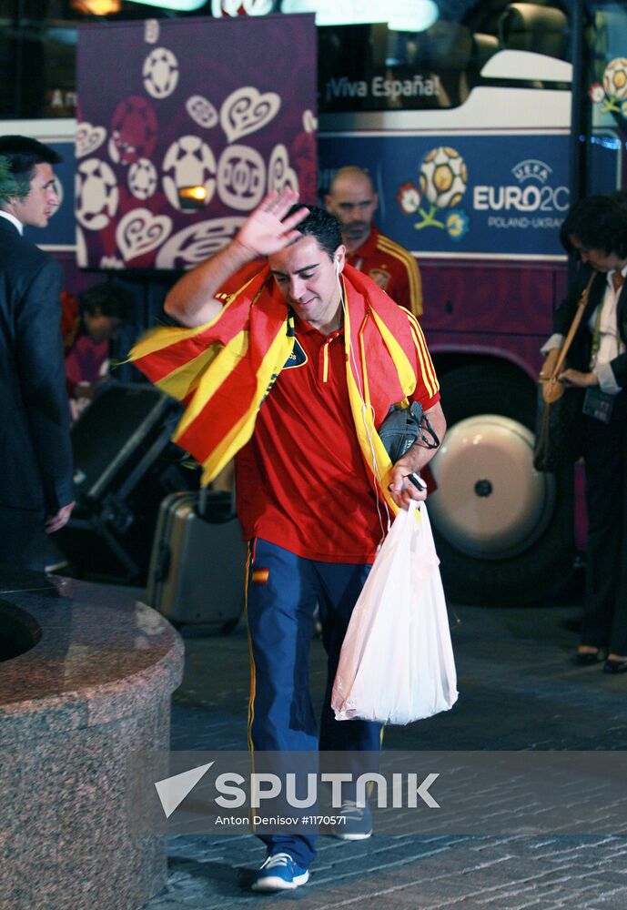 Spanish team come back to hotel after EURO 2012 final match