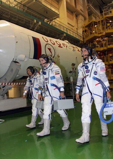 First training session by Soyuz-TMA-05M crew