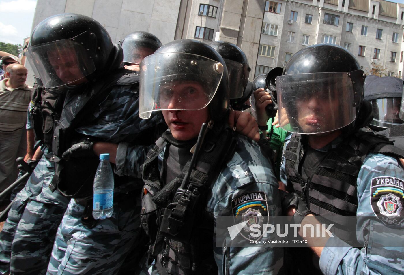 Protest against law on language policy held in Kiev